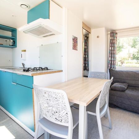 Camping Du Sevron Saint-Etienne-du-Bois  المظهر الخارجي الصورة