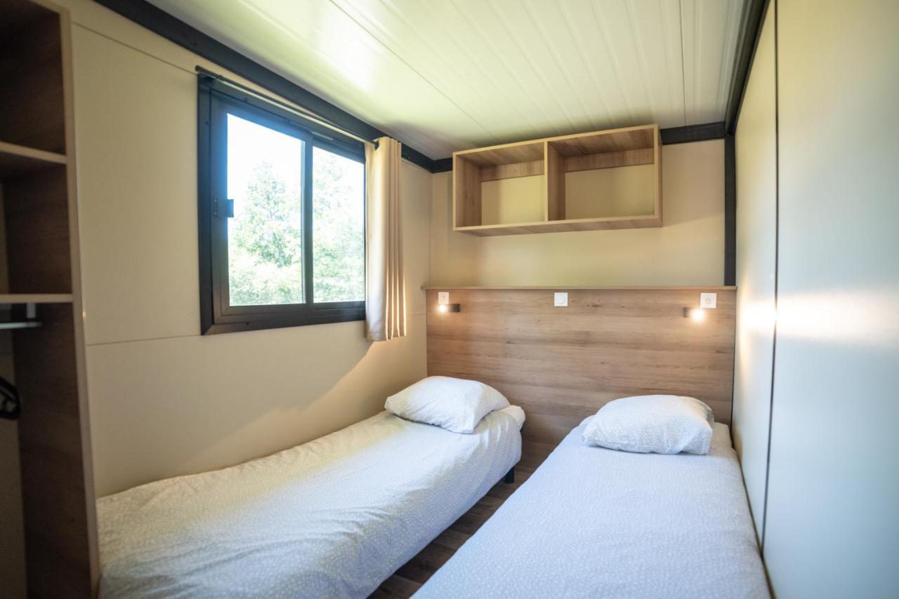 Camping Du Sevron Saint-Etienne-du-Bois  المظهر الخارجي الصورة